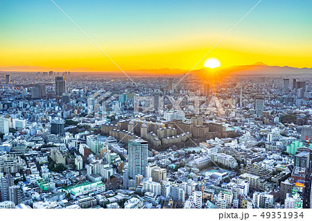 六本木ヒルズからの展望 夕焼け 朝焼け イメージ 【東京都】 六本木ヒルズからの展望 夕焼け 朝焼け イメージ 【東京都】 49351934