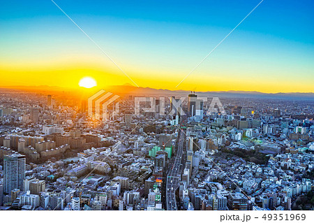 六本木ヒルズからの展望 夕焼け 朝焼け イメージ 【東京都】 六本木ヒルズからの展望 夕焼け 朝焼け イメージ 【東京都】 49351969