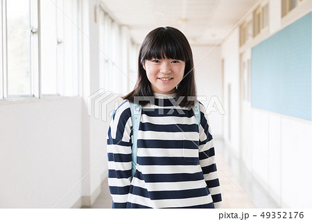 小学生 小学生 49352176