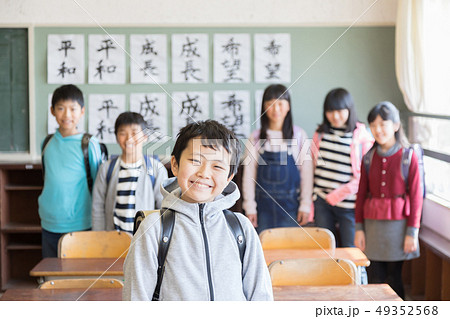 小学生 小学生 49352568