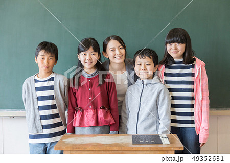 小学生 先生 小学生 先生 49352631