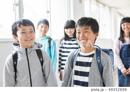 小学生 49352699
