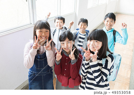 小学生 小学生 49353058