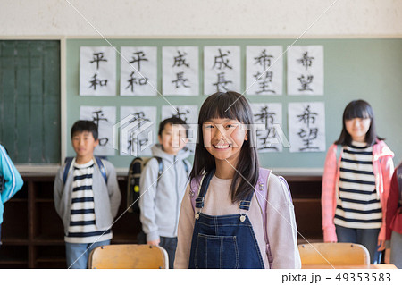 小学生 小学生 49353583