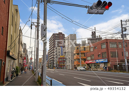 神奈川県川崎市中原区の綱島街道から元住吉駅交差点方面を見る 49354132