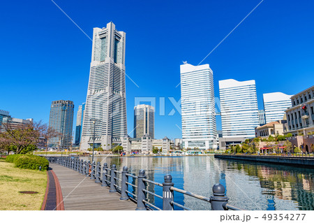 みなとみらいの風景(横浜市中区、汽車道より) 49354277