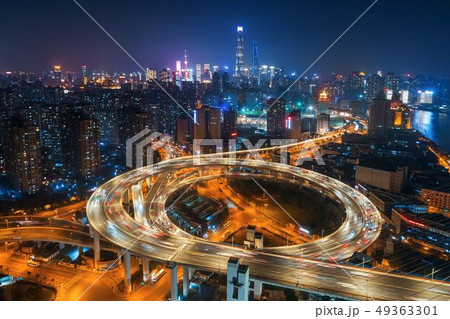 Shanghai Nanpu Bridge over Huangpu River 49363301