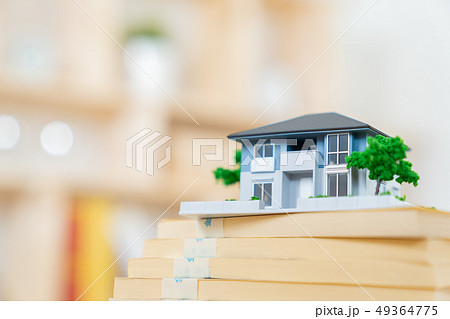 不動産 ミニチュア 模型 家 戸建 お金 大金 不動産 ミニチュア 模型 家 戸建 お金 大金 49364775