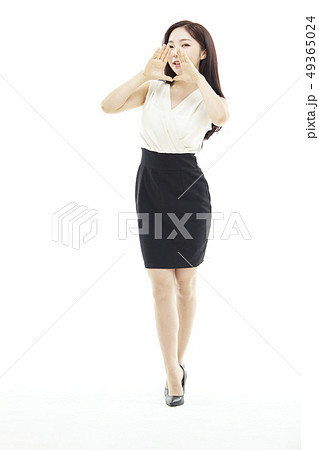 ビジネス ビジネスウーマン 若い女性 49365024
