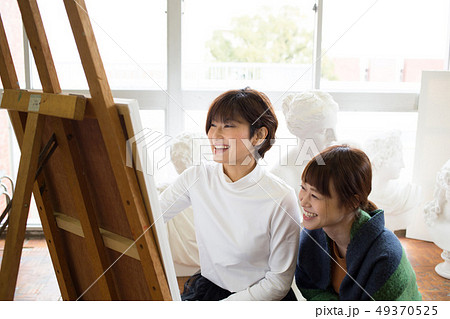 美術アトリエ 人物画 デッサン 美術アトリエ 人物画 デッサン 49370525