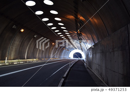 海岸道路のシェルター 海岸道路のシェルター 49371253