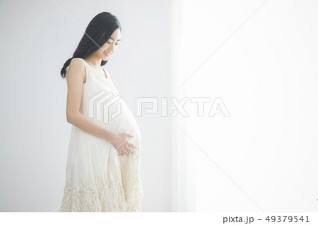 若い妊婦の写真素材