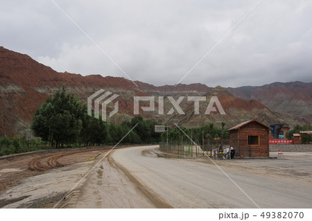 中国 青海省 貴徳国家地質公園 / Guide National Geopark, China 中国 青海省 貴徳国家地質公園 / Guide National Geopark, China 49382070