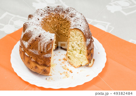 Homemade bundt cake Homemade bundt cake 49382484