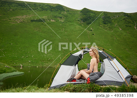 Attractive naked woman in camping - Stock Photo [49385398] - PIXTA