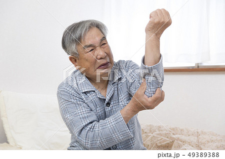 関節痛 49389388