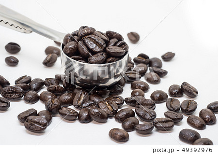 roasted coffee beans roasted coffee beans 49392976