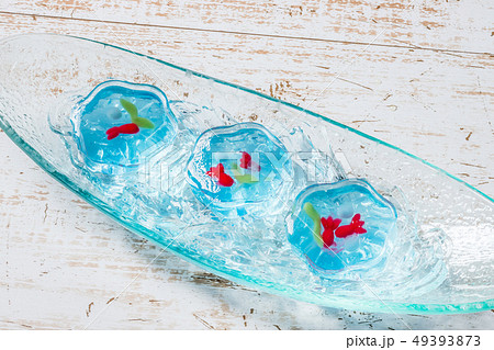 冷たいゼリー Japanese jelly sweets 冷たいゼリー Japanese jelly sweets 49393873