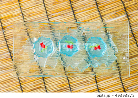 冷たいゼリー Japanese jelly sweets 冷たいゼリー Japanese jelly sweets 49393875