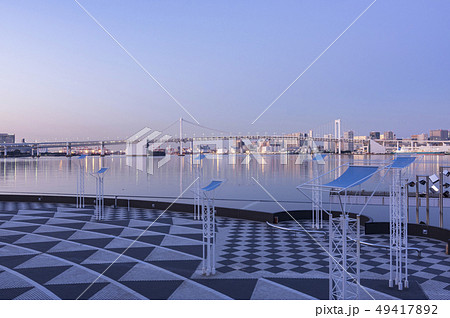晴海埠頭夜明け 49417892