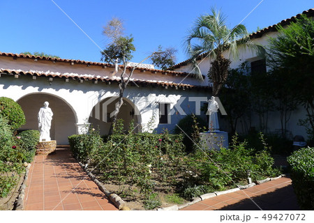 ミッション・バシリカ・サンディエゴ・デ・アルカラの中庭 ミッション・バシリカ・サンディエゴ・デ・アルカラの中庭 49427072