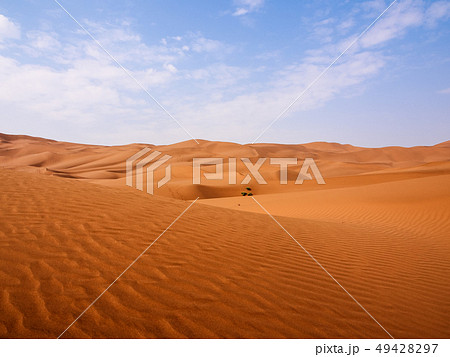 新疆ウイグル自治区・クムタグ砂漠 / Kumtag Desert, Xinjiang,China 49428297