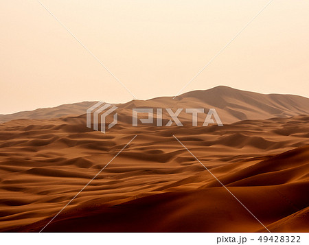 新疆ウイグル自治区・クムタグ砂漠 / Kumutage Desert, Xinjiang,China 49428322