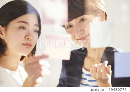 女性　ビジネス 49430775