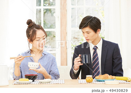 カップル ライフスタイル 食事 カップル ライフスタイル 食事 49430829