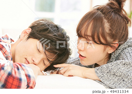 カップル　ライフスタイル 49431334