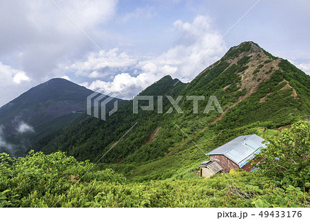 権現小屋と青年小屋 権現小屋と青年小屋 49433176