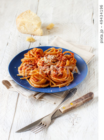 Spaghetti pasta with bolognese sauce 49434196