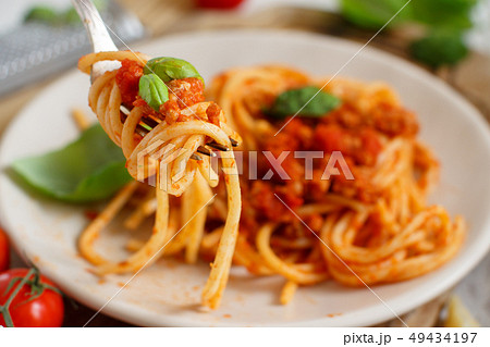 Spaghetti pasta with bolognese sauce 49434197