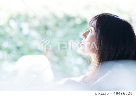 女性 ポートレート  49436529