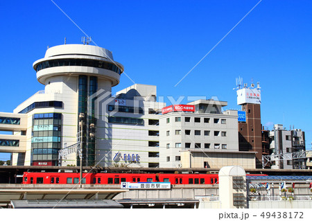 豊田市　豊田市駅と駅前デパートの風景 49438172