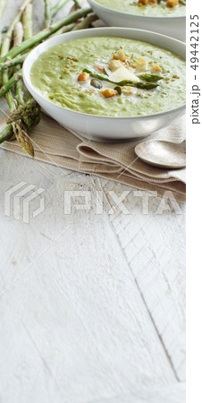 Creamy asparagus soup Creamy asparagus soup 49442125