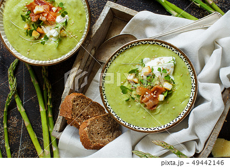 Creamy asparagus soup Creamy asparagus soup 49442146