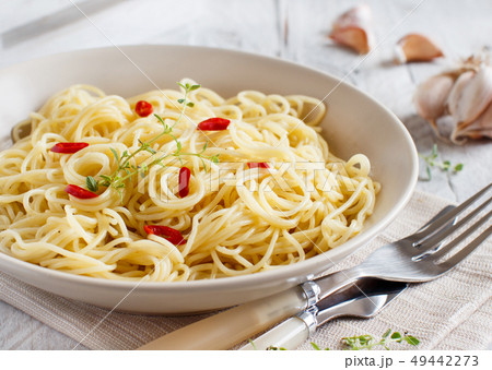 Spaghetti with garlic, olive oil and hot red 49442273