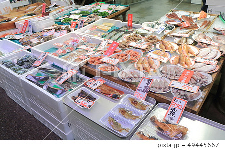 石川県金沢市の近江町市場の魚 石川県金沢市の近江町市場の魚 49445667