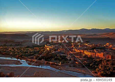 モロッコ／アイトベンハッドゥの朝 49450149