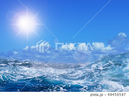 空と荒波と太陽 49450597