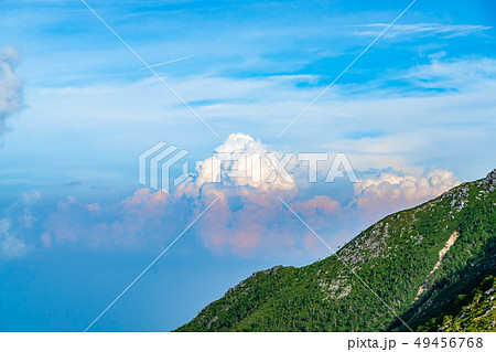 常念岳の登山風景　【長野県】 49456768