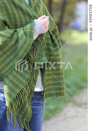 緑色のストール 49463708