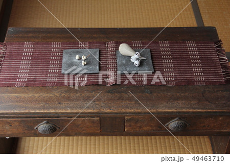 茶色のライナーと雑貨 49463710