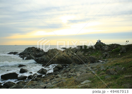 波 日の出 泡沫 49467013