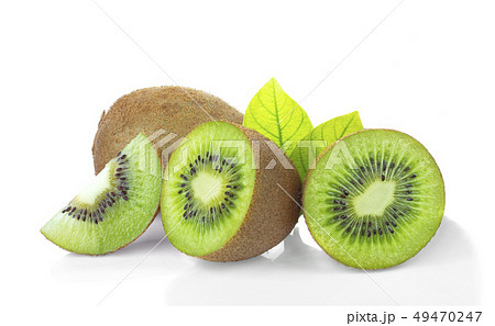 Slice of kiwi fruit. 49470247