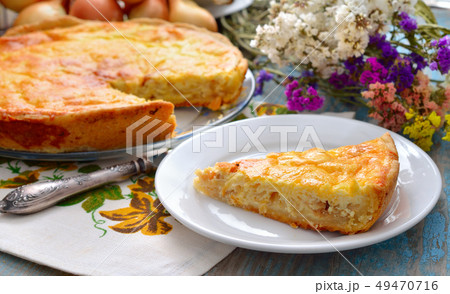 French onions pie French onions pie 49470716