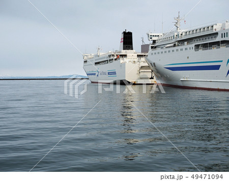 小樽 停泊中のフェリー 小樽 停泊中のフェリー 49471094