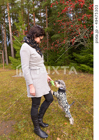 Mature beautiful woman getting away from it all with nature 49475303