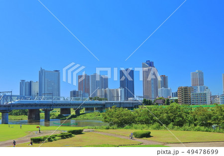 【神奈川県】新幹線と武蔵小杉のタワーマンション群 49478699